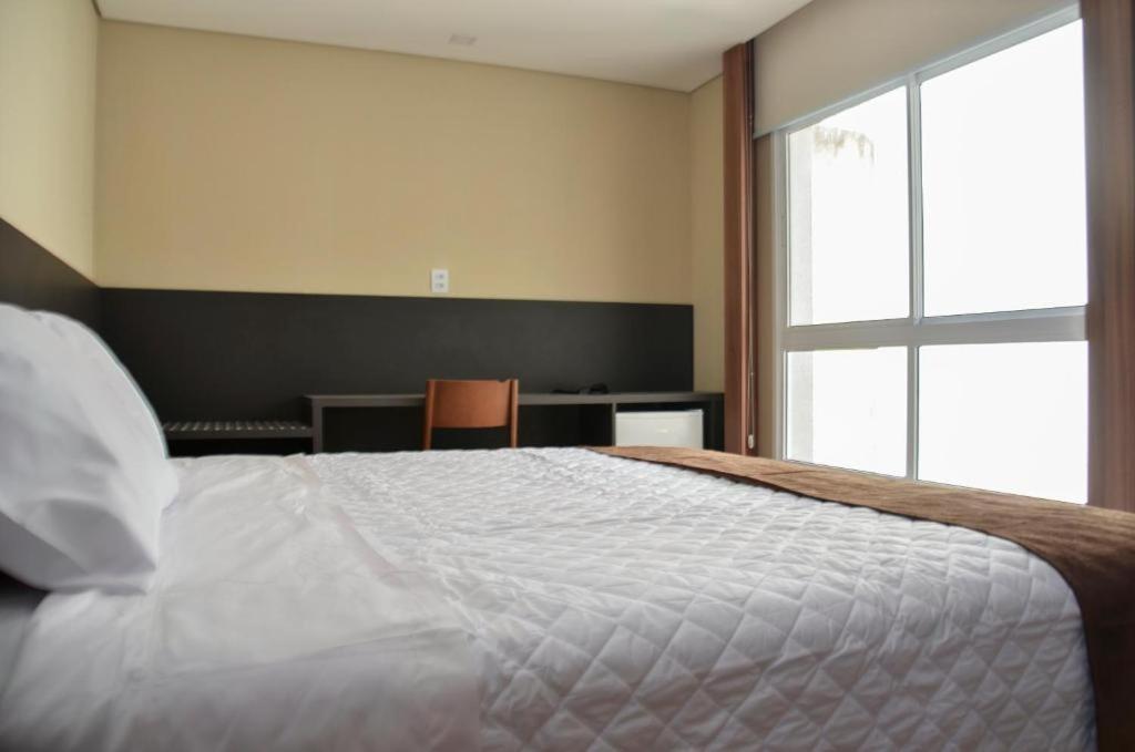 M Tower Hotel Пелотас Екстер'єр фото